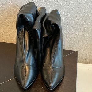 Breckelles Black Heeled Boots Size 8.5